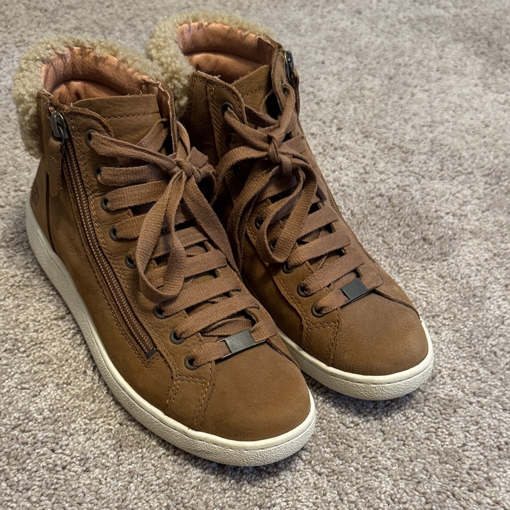 Ugg